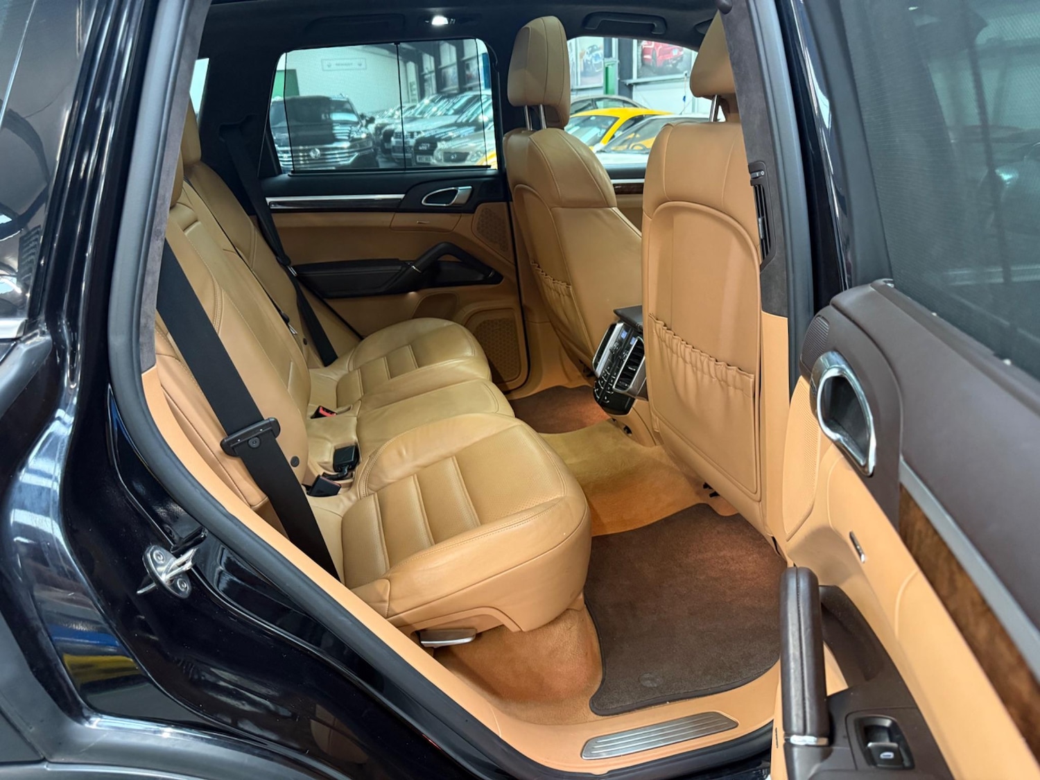 Used Porsche Cayenne for sale - 76993716: Photo 11