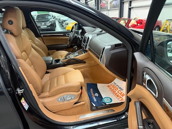 Used Porsche Cayenne 2011 for sale - 76993716: Photo