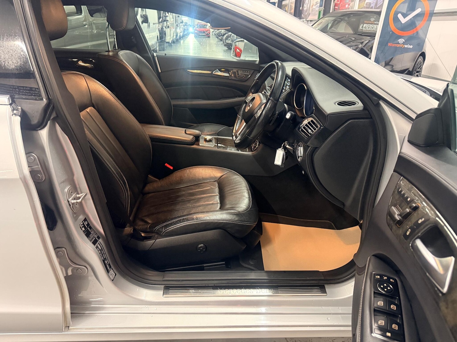 Used Mercedes-Benz CLS 2013 for sale - 76899302: Photo 10