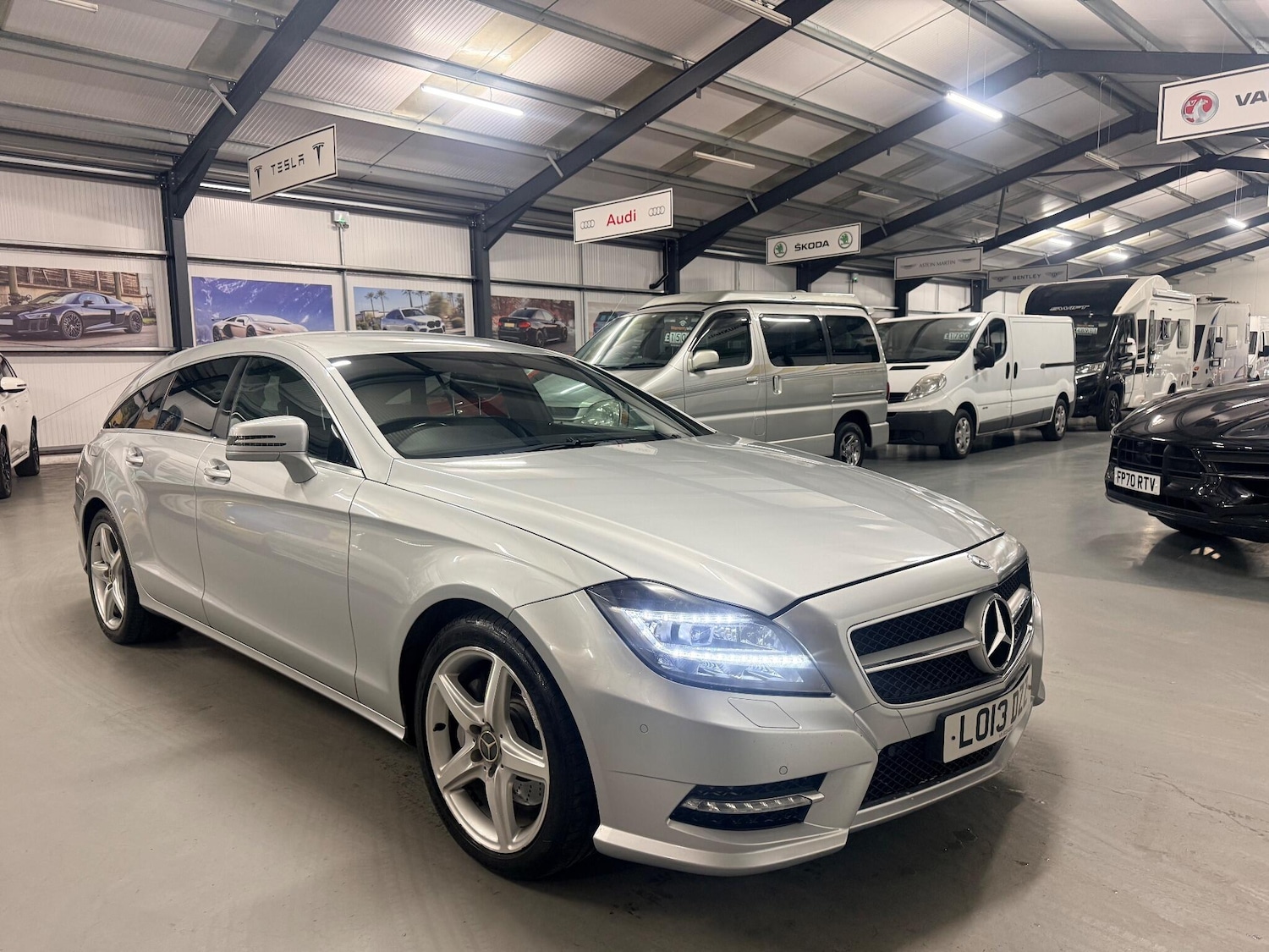 Used Mercedes-Benz CLS 2013 for sale - 76899302: Photo 12