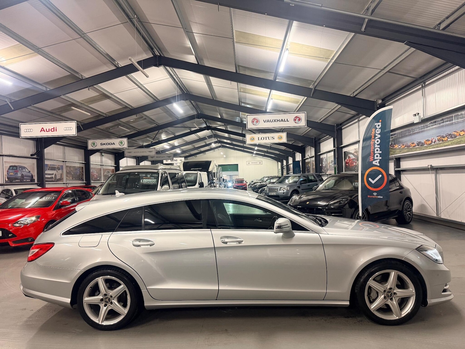Used Mercedes-Benz CLS 2013 for sale - 76899302: Photo 13