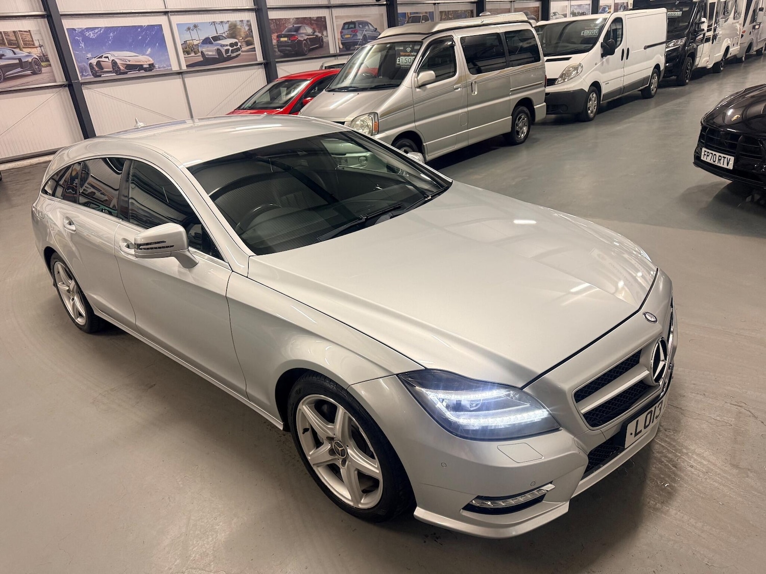 Used Mercedes-Benz CLS 2013 for sale - 76899302: Photo 2