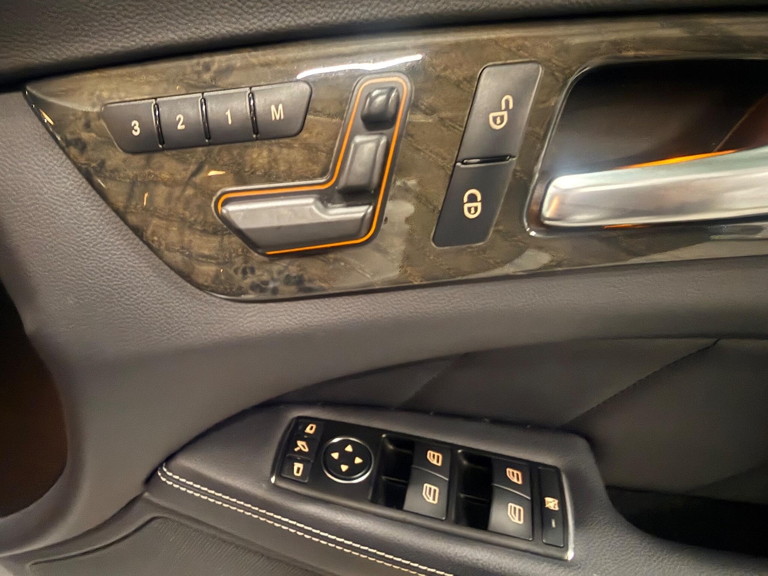 Used Mercedes-Benz CLS 2013 for sale - 76899302: Photo 27