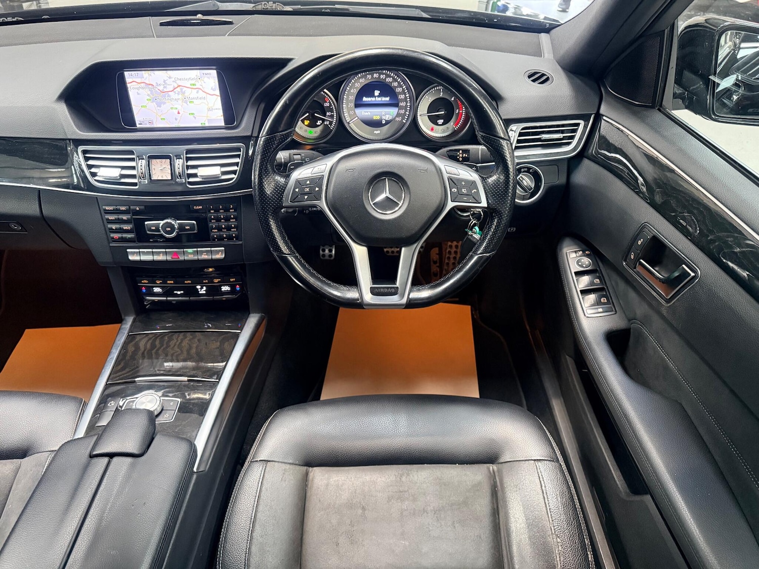 Used Mercedes-Benz E Class 2013 for sale - 77238093: Photo 8