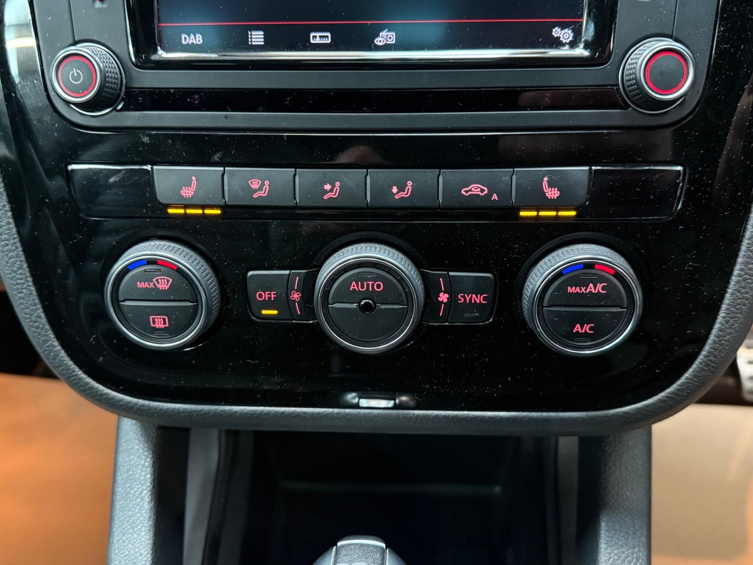 Used Volkswagen Scirocco 2015 for sale - 77633138: Photo 19