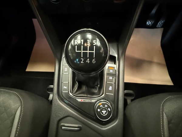 Used Volkswagen Tiguan 2016 for sale - 76032535: Photo 23