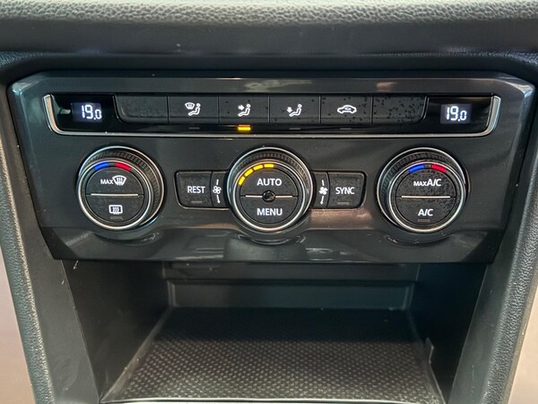 Used Volkswagen Tiguan 2016 for sale - 76032535: Photo 27