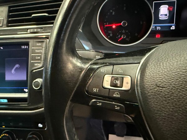 Used Volkswagen Tiguan 2016 for sale - 76032535: Photo 35