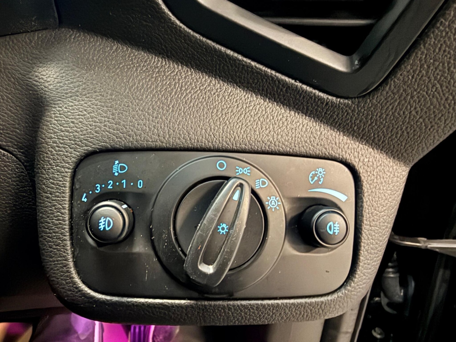 Used Ford Kuga for sale - 77291479: Photo 31