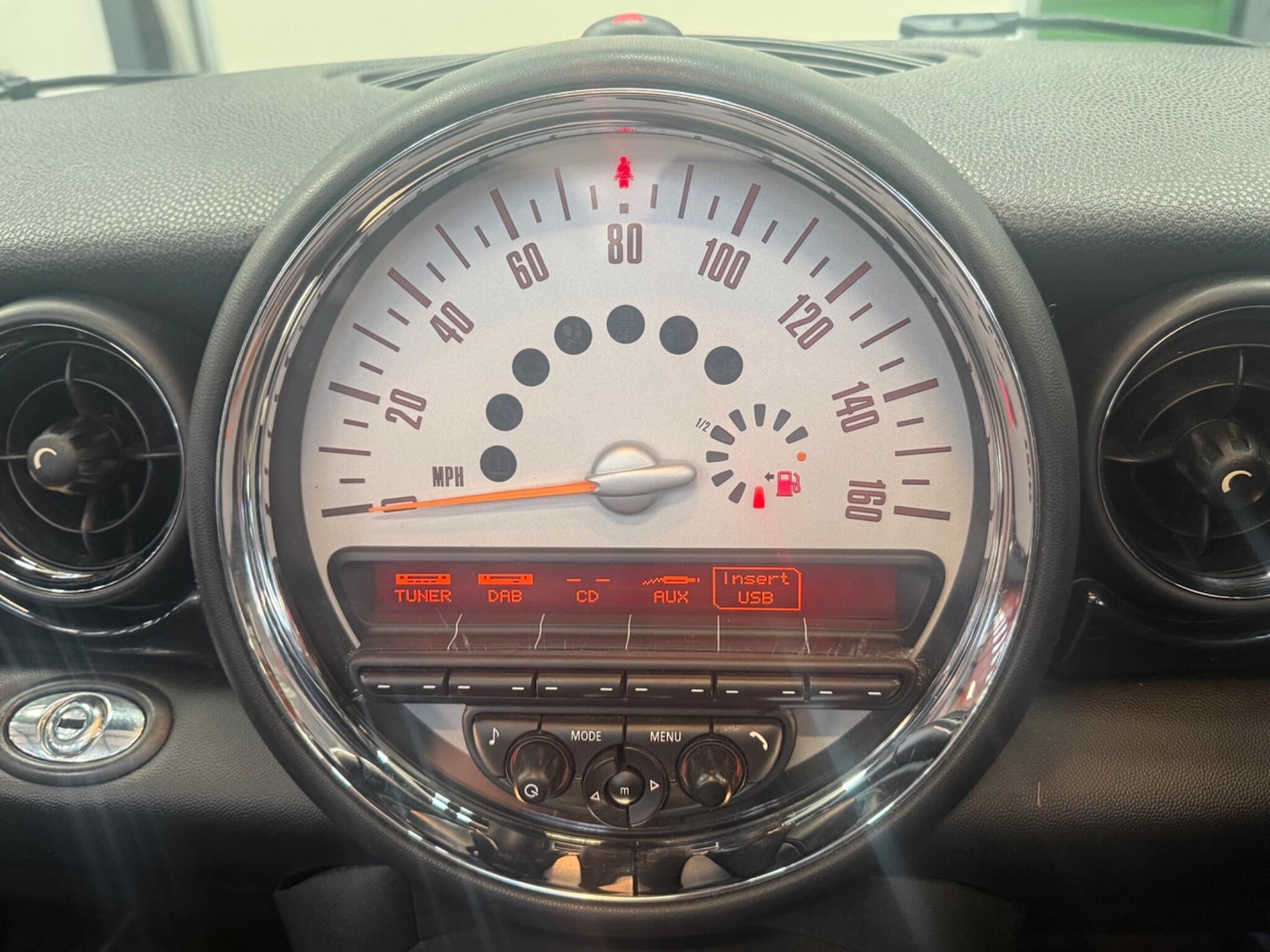 Used MINI Convertible 2014 for sale - 77892379: Photo 24