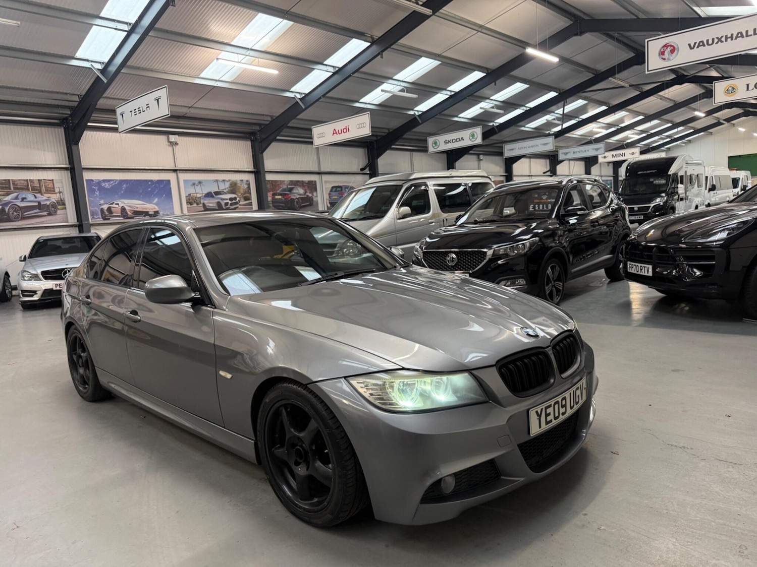 Used BMW 3 Series 2009 for sale - 76620567: Photo 13