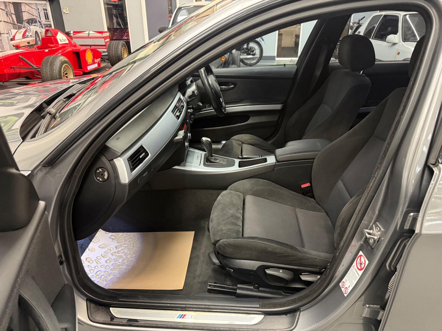 Used BMW 3 Series 2009 for sale - 76620567: Photo 4