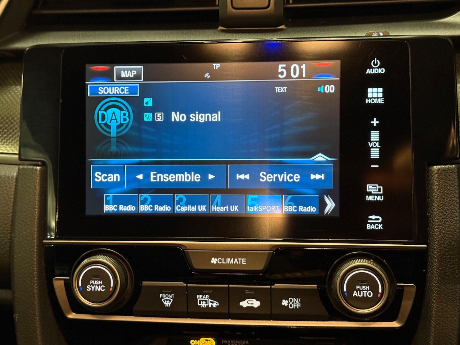 Used Honda Civic 2018 for sale - 76752920: Photo 21