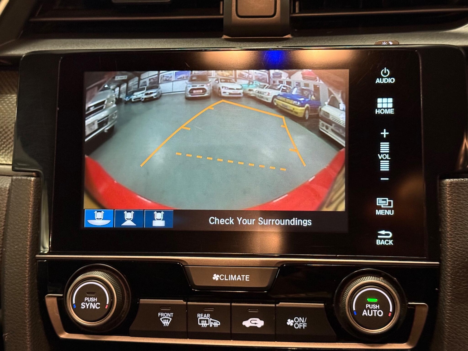 Used Honda Civic 2018 for sale - 76752920: Photo 26