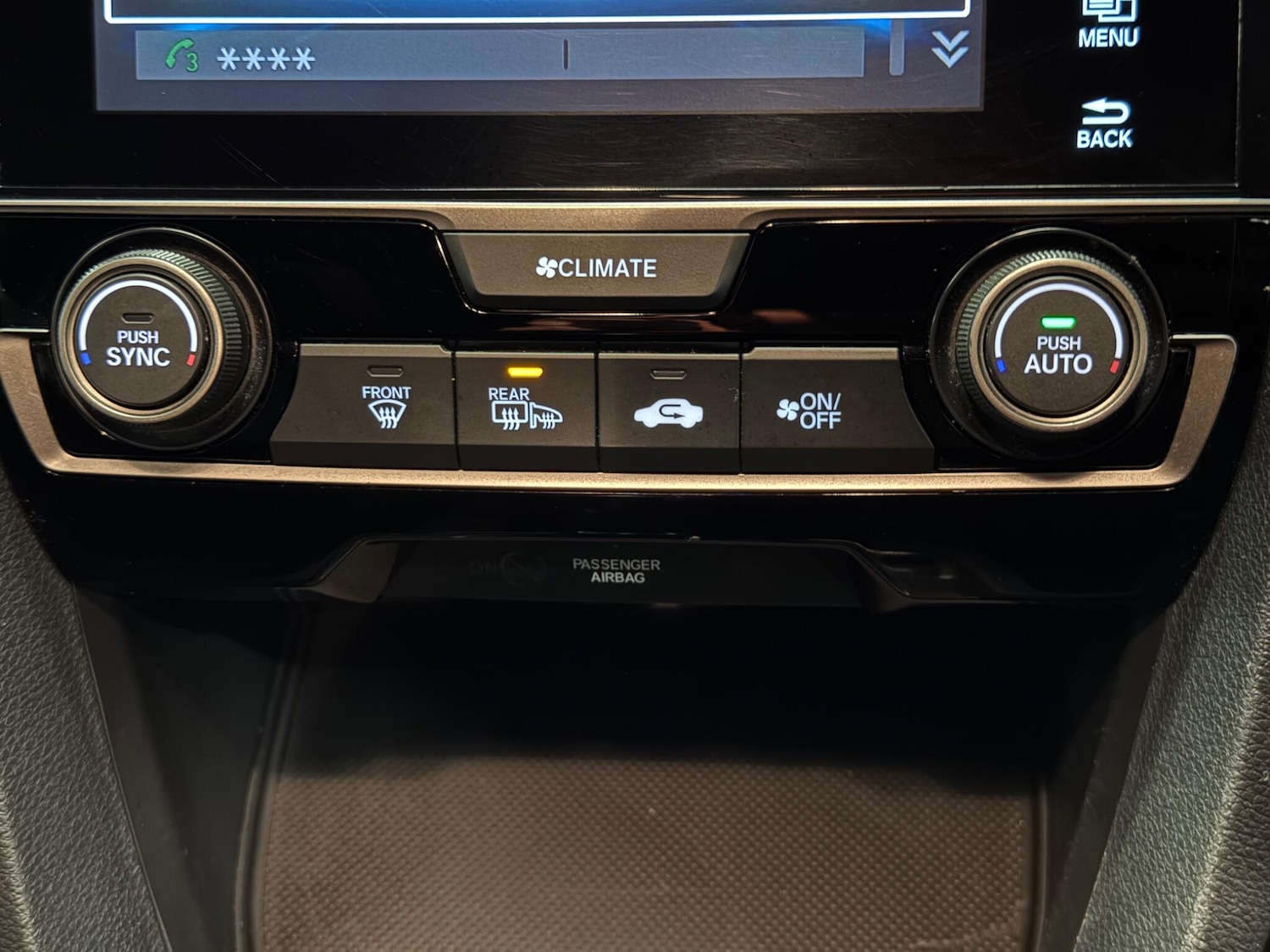 Used Honda Civic 2018 for sale - 76752920: Photo 27