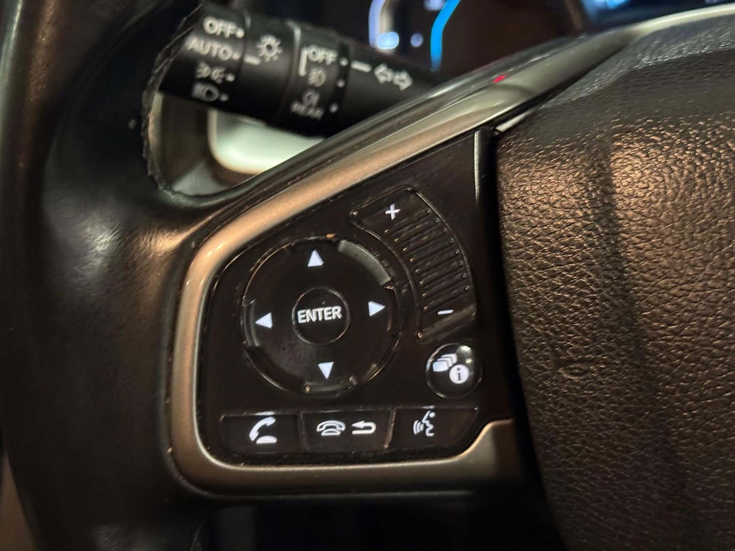 Used Honda Civic 2018 for sale - 76752920: Photo 29