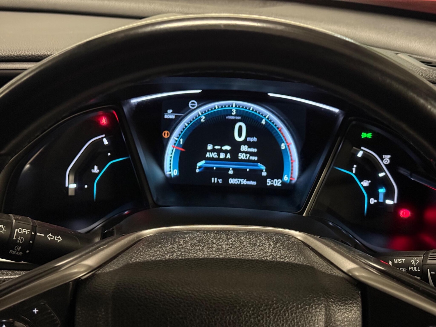 Used Honda Civic 2018 for sale - 76752920: Photo 31