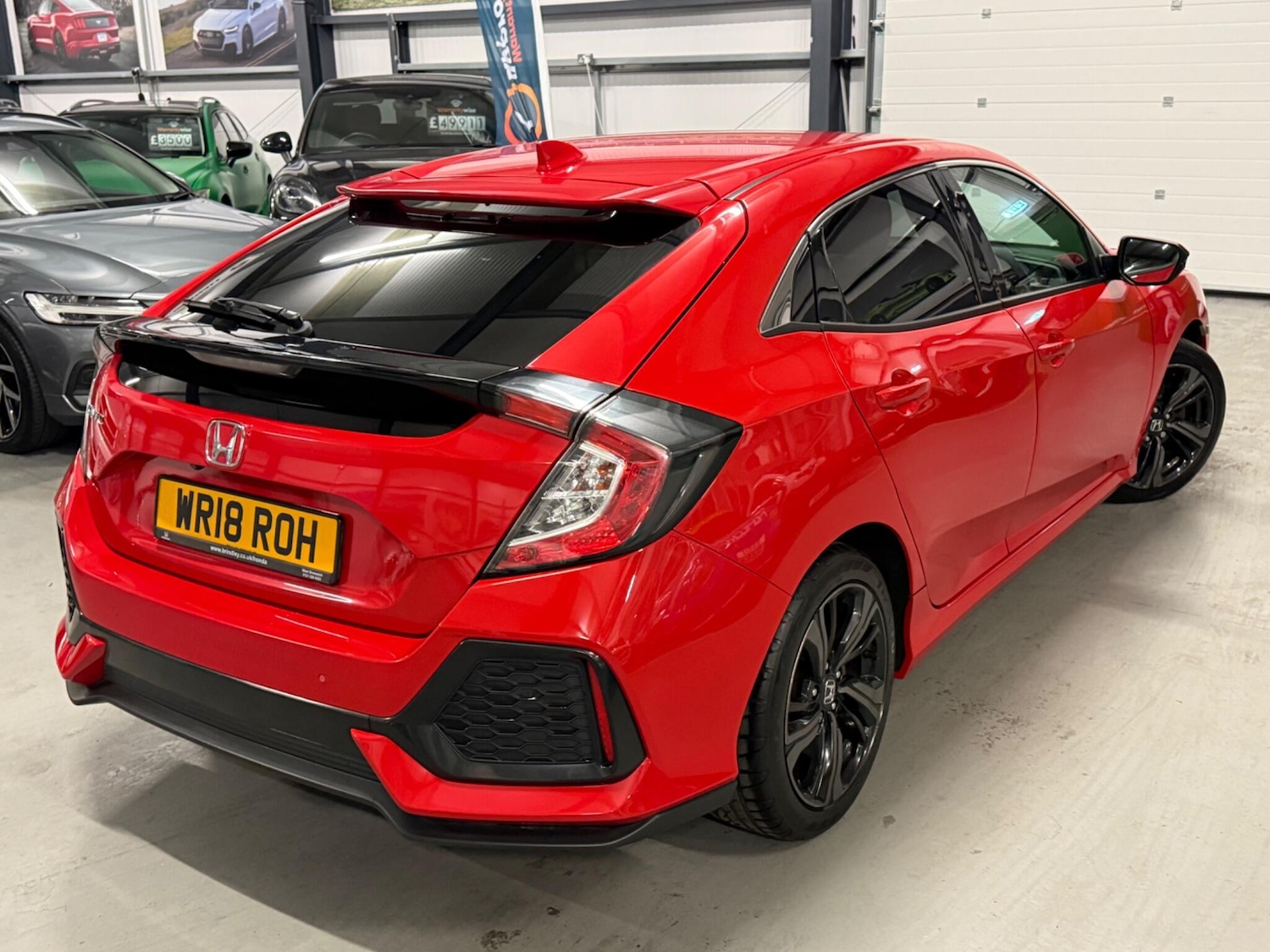 Used Honda Civic 2018 for sale - 76752920: Photo 8