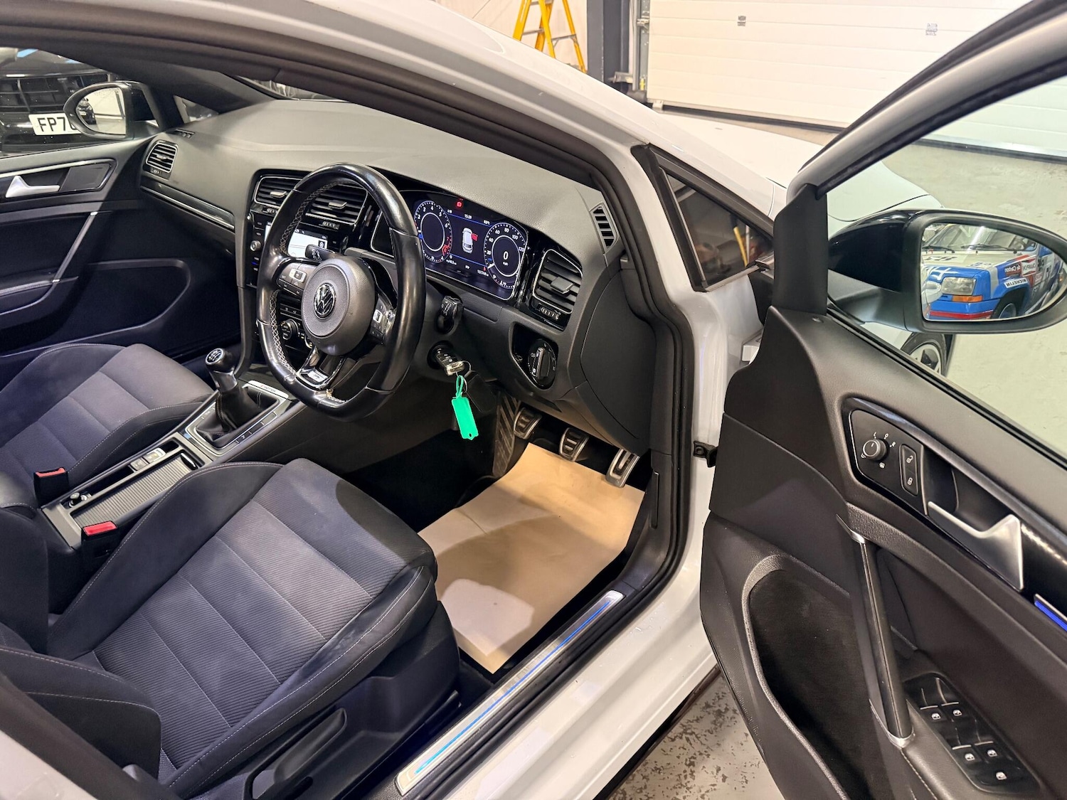 Used Volkswagen Golf 2018 for sale - 77029355: Photo 11