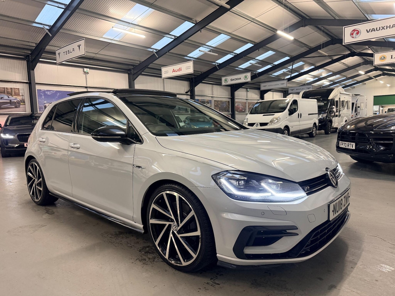 Used Volkswagen Golf 2018 for sale - 77029355: Photo 13