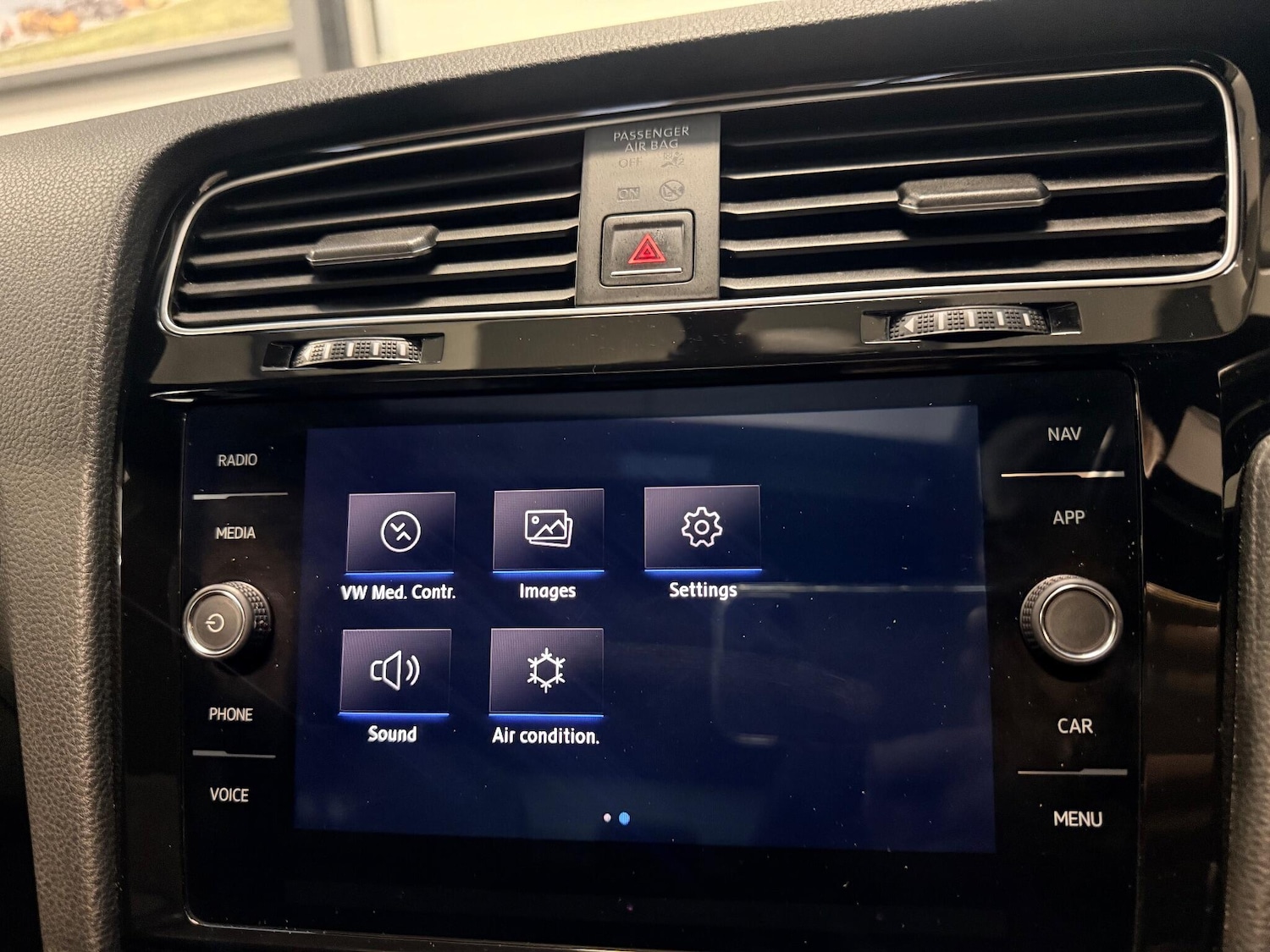 Used Volkswagen Golf 2018 for sale - 77029355: Photo 23