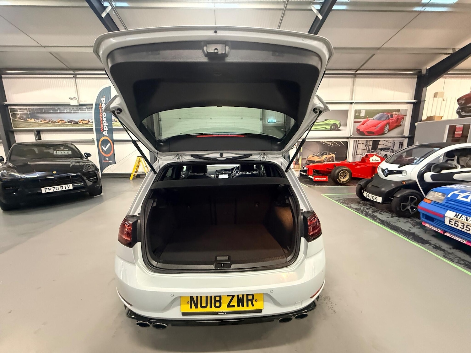 Used Volkswagen Golf 2018 for sale - 77029355: Photo 35