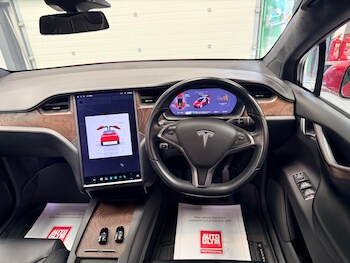 Used Tesla Model X 2018 for sale - 78947345: Photo