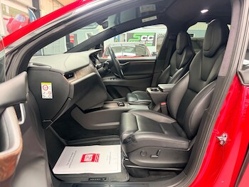 Used Tesla Model X 2018 for sale - 78947345: Photo