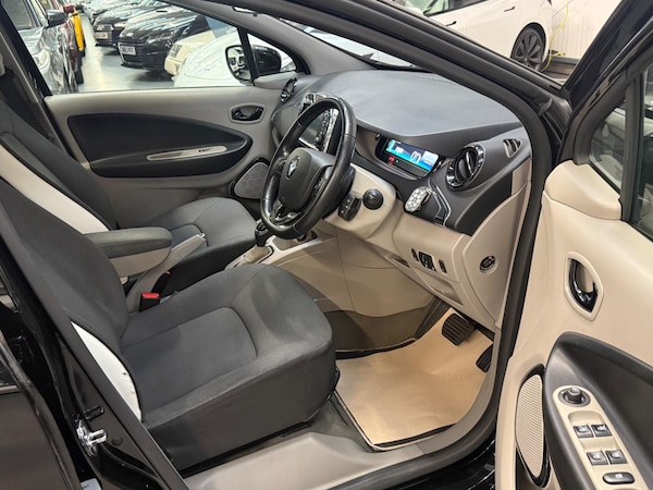 Used Renault Zoe for sale - 76136334: Photo 16