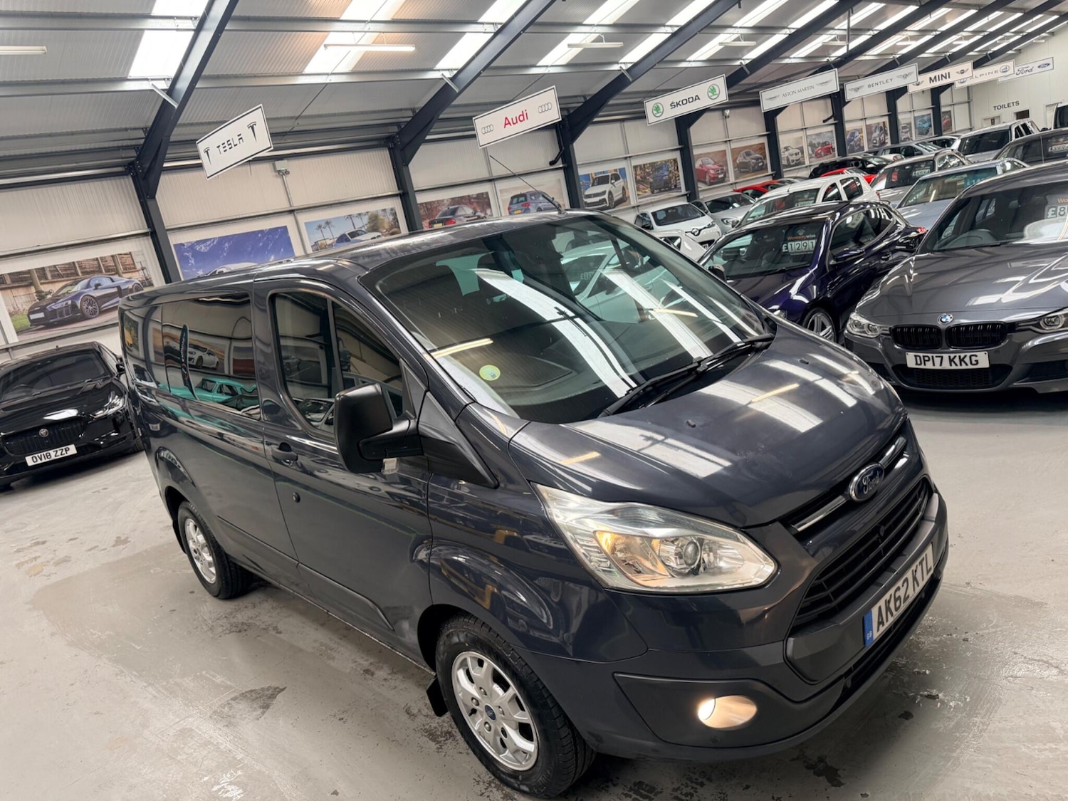 Used Ford Transit Custom for sale - 77704975: Photo 2