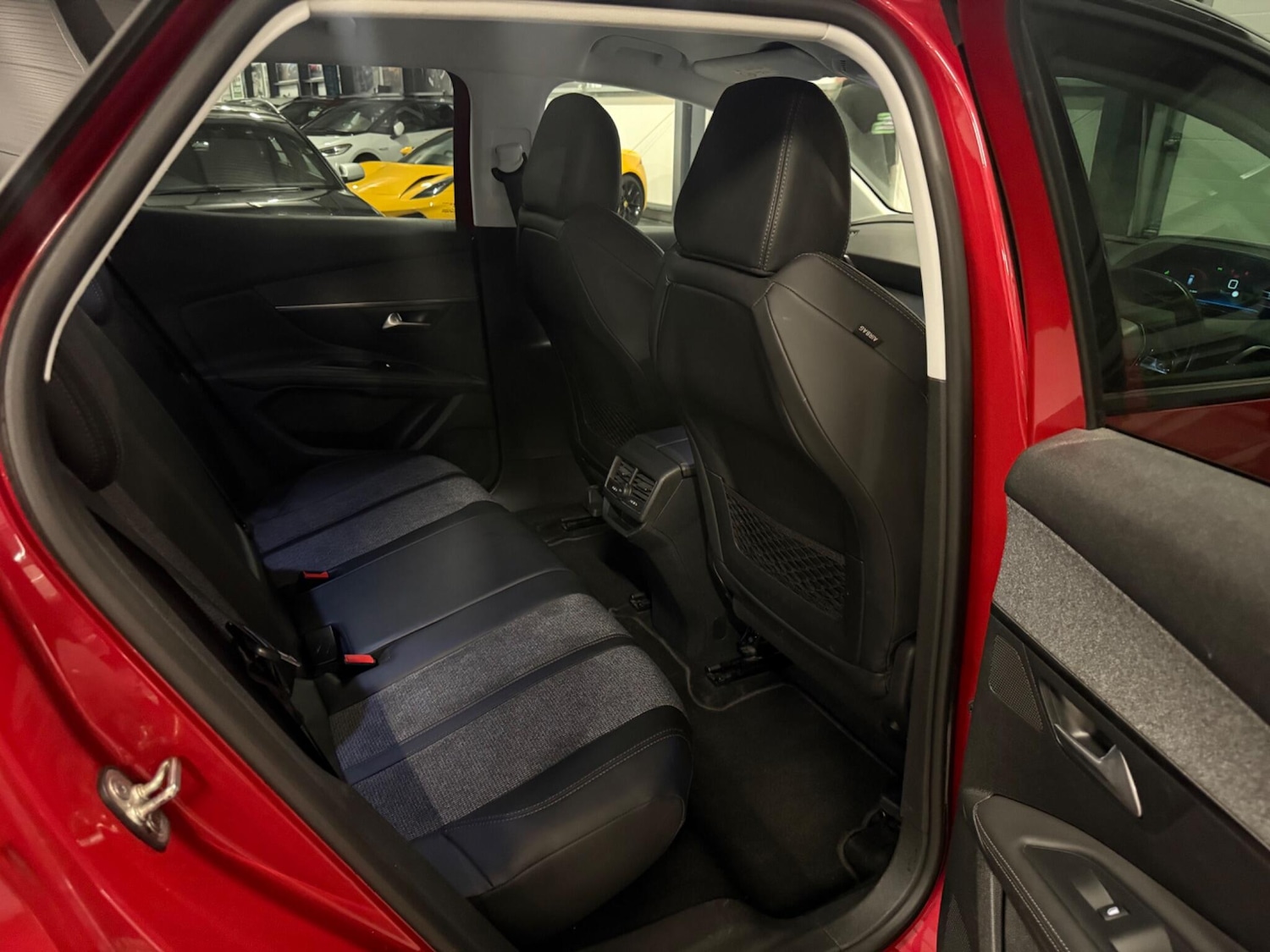 Used Peugeot 3008 2017 for sale - 76498492: Photo 27