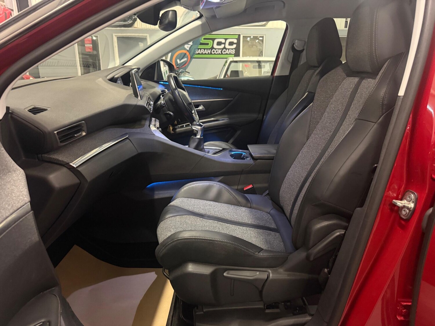 Used Peugeot 3008 2017 for sale - 76498492: Photo 4