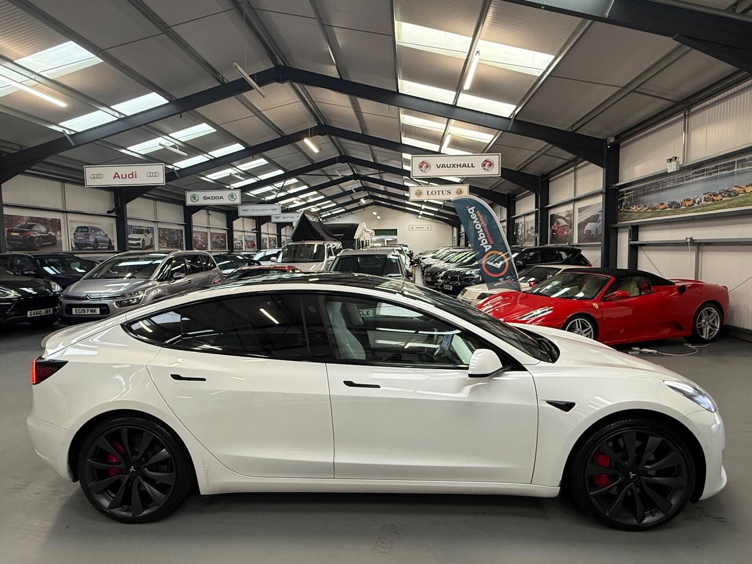 Used Tesla Model 3 2019 for sale - 76013509: Photo 28