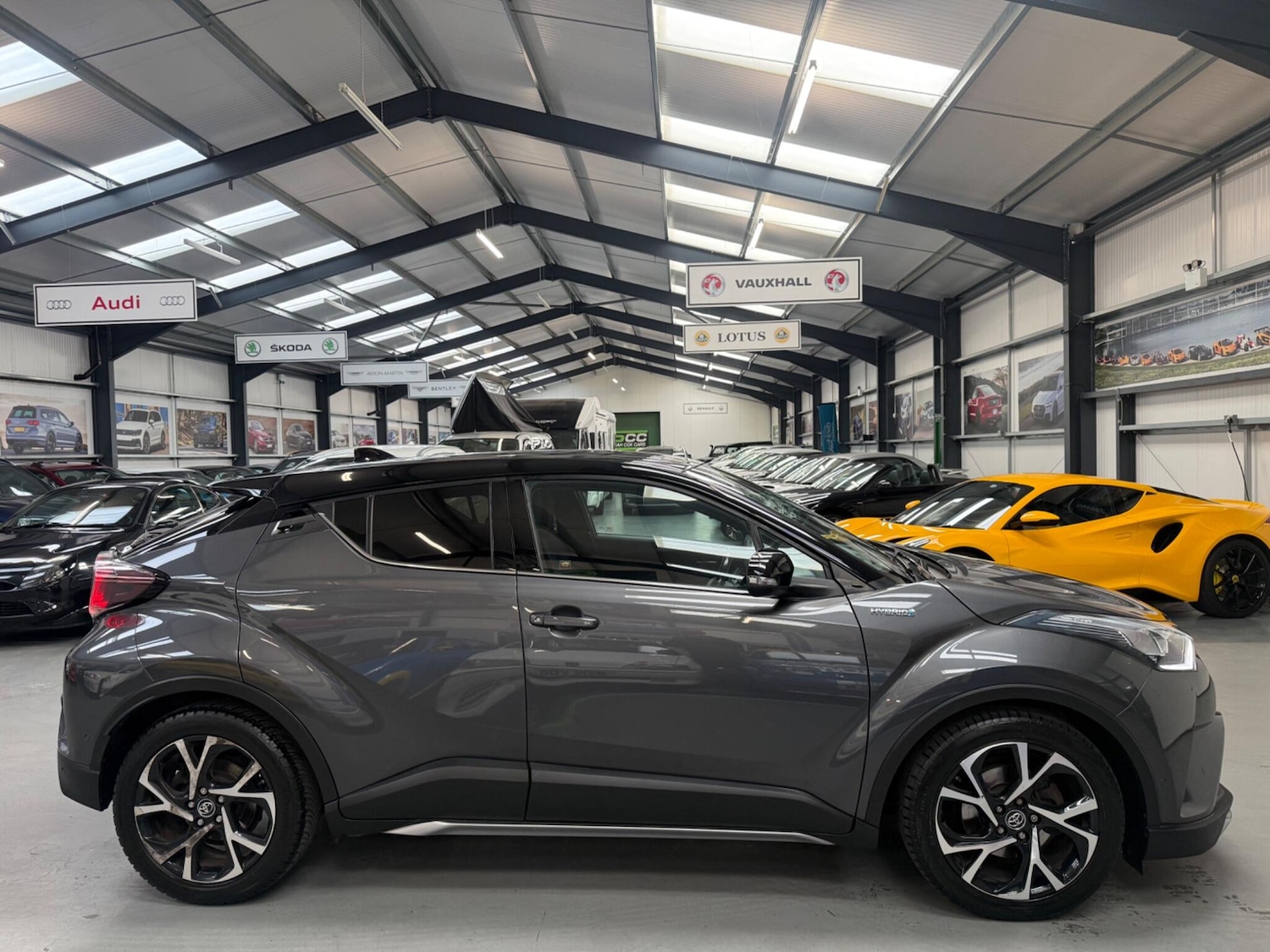 Used Toyota C-HR 2018 for sale - 76175080: Photo 12