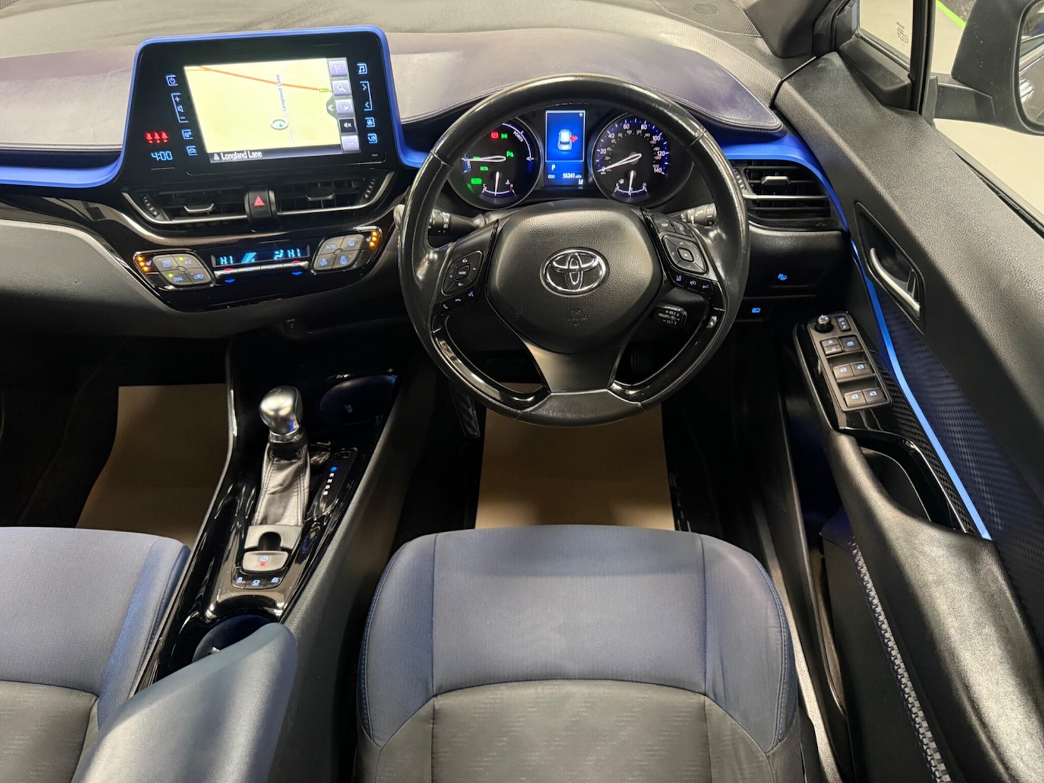 Used Toyota C-HR 2018 for sale - 76175080: Photo 8
