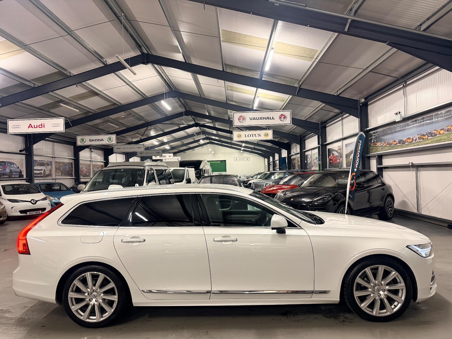 Used Volvo V90 2019 for sale - 76824746: Photo 13