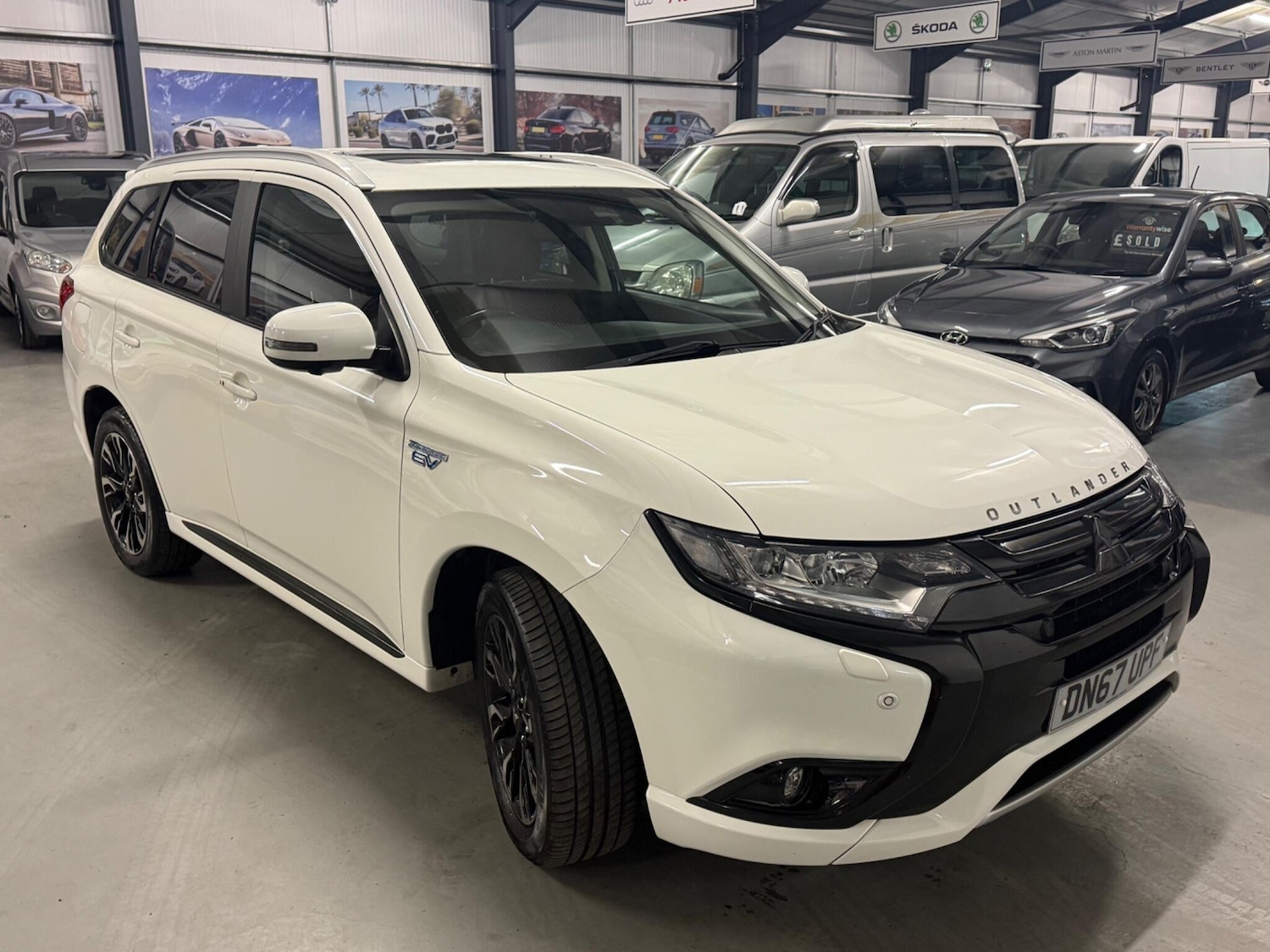 Used Mitsubishi Outlander 2018 for sale - 76714198: Photo 10