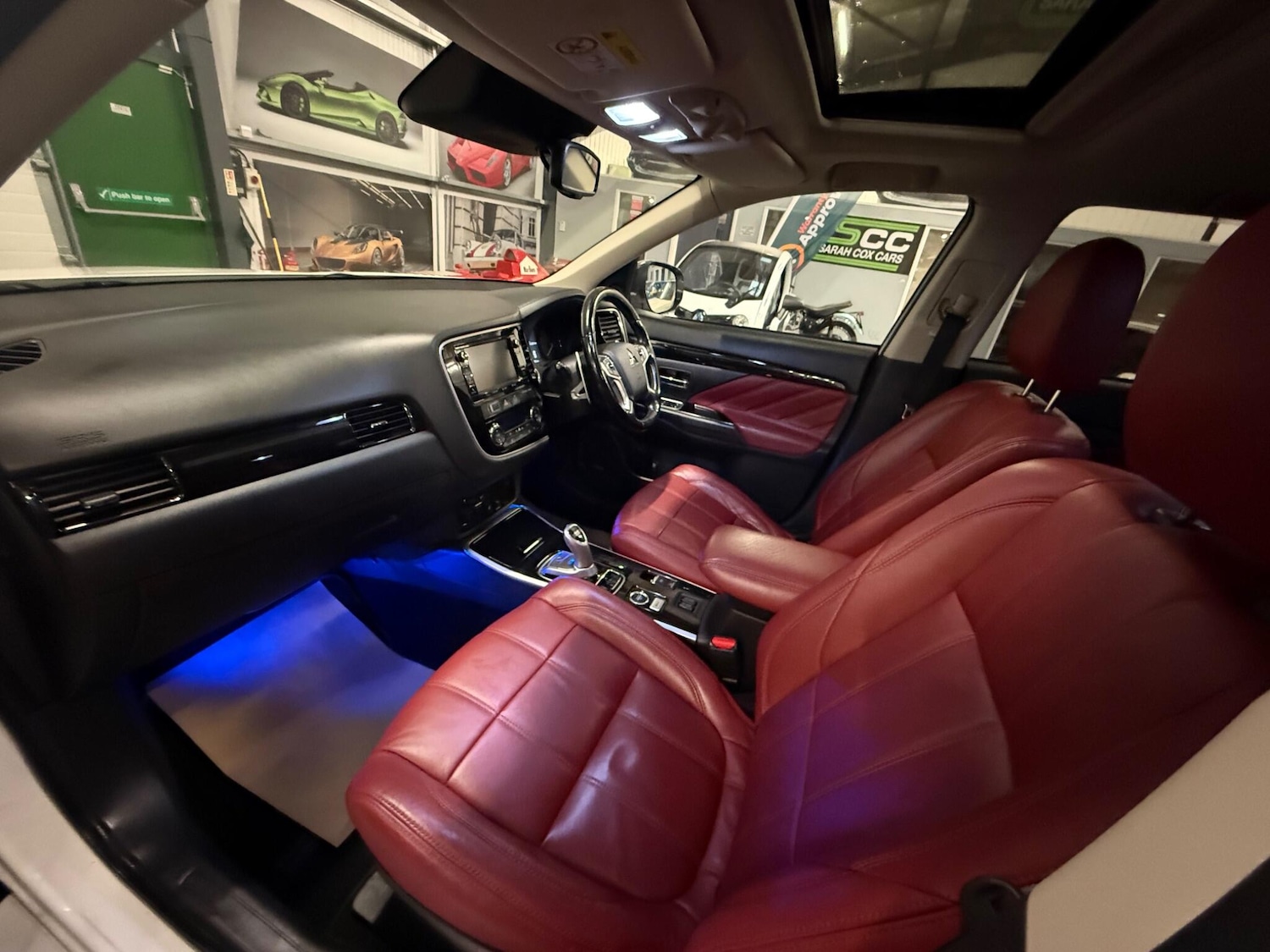 Used Mitsubishi Outlander 2018 for sale - 76714198: Photo 2