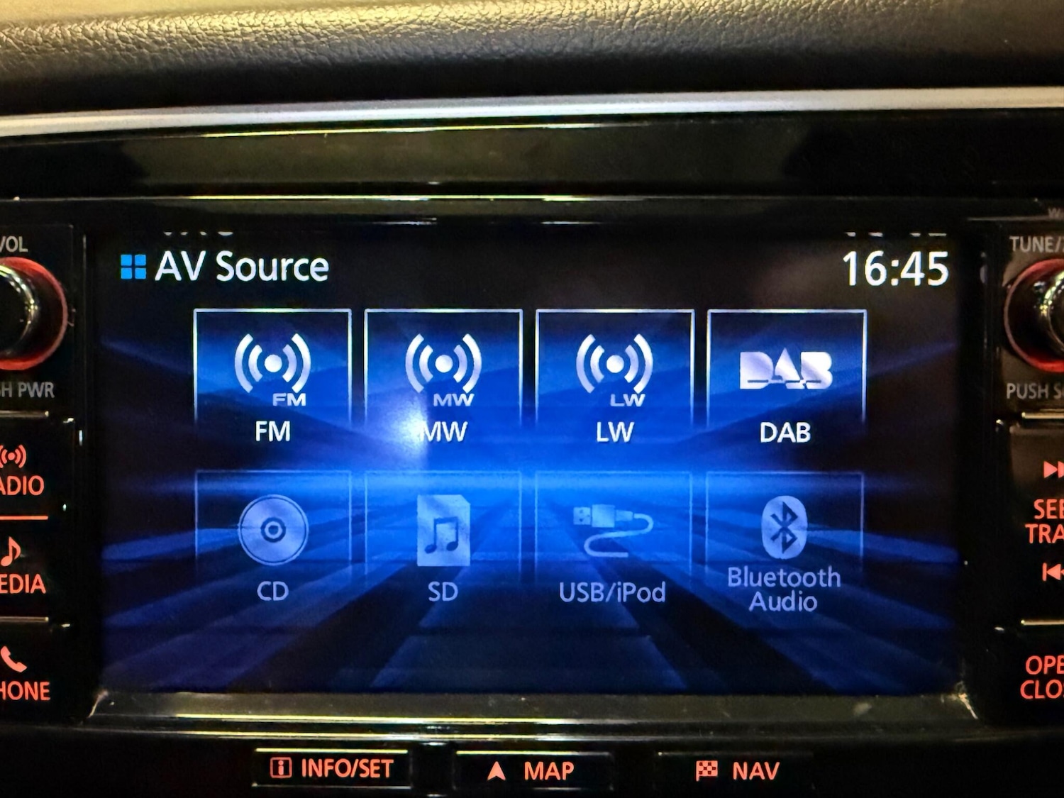 Used Mitsubishi Outlander 2018 for sale - 76714198: Photo 25