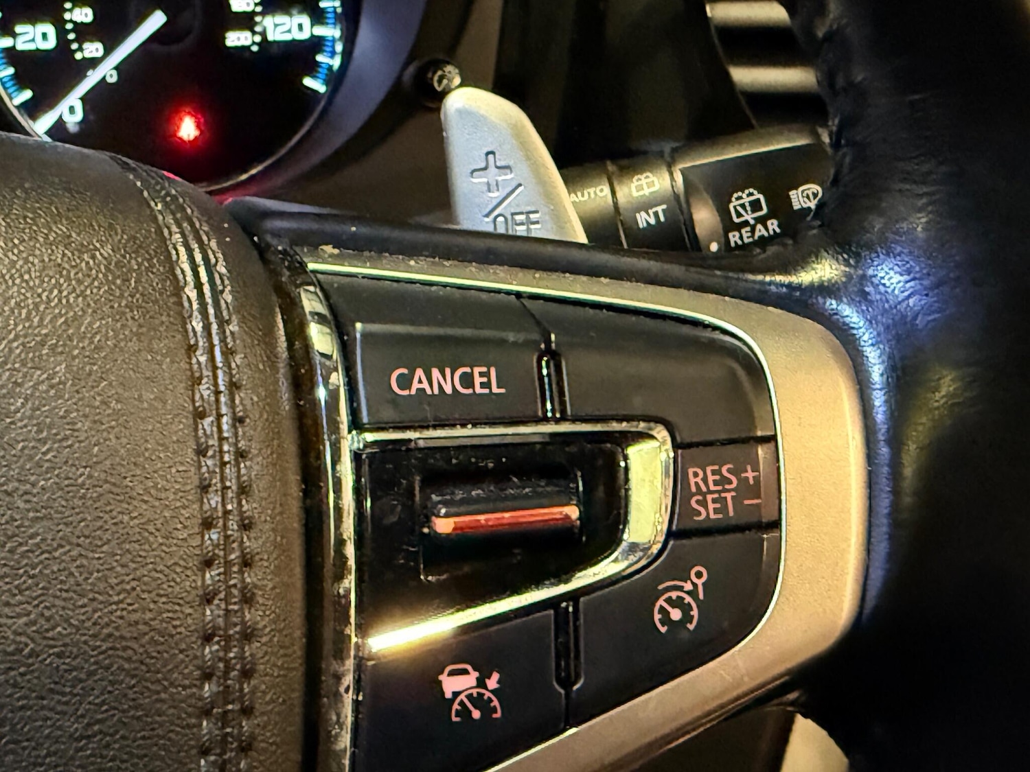 Used Mitsubishi Outlander 2018 for sale - 76714198: Photo 33