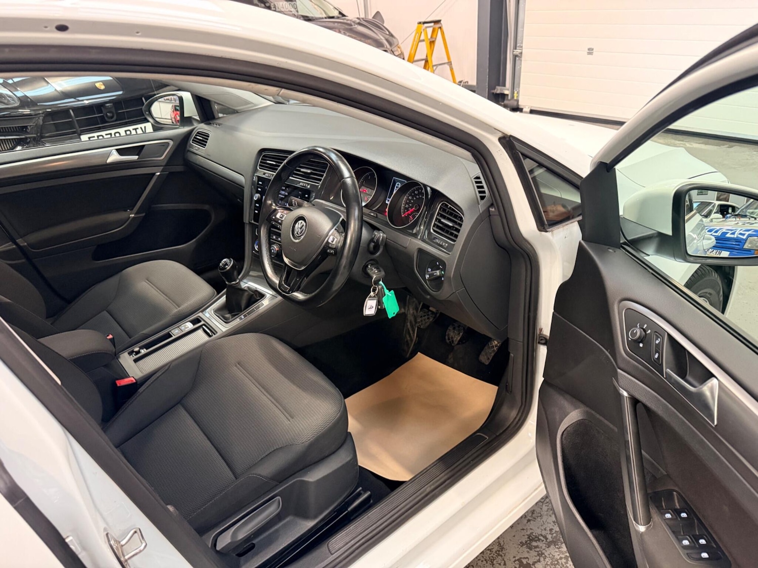 Used Volkswagen Golf 2018 for sale - 77468757: Photo 10