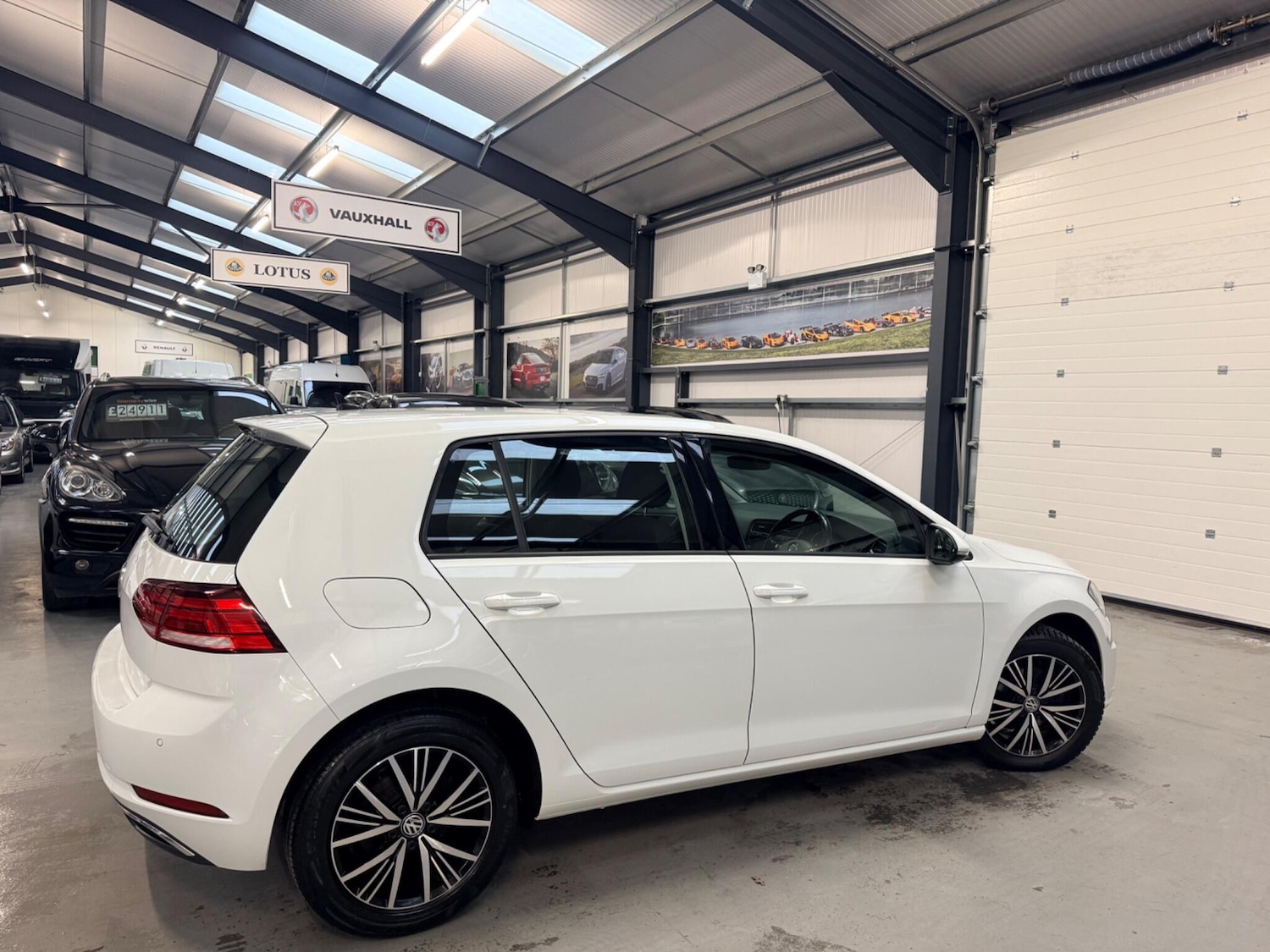 Used Volkswagen Golf 2018 for sale - 77468757: Photo 14