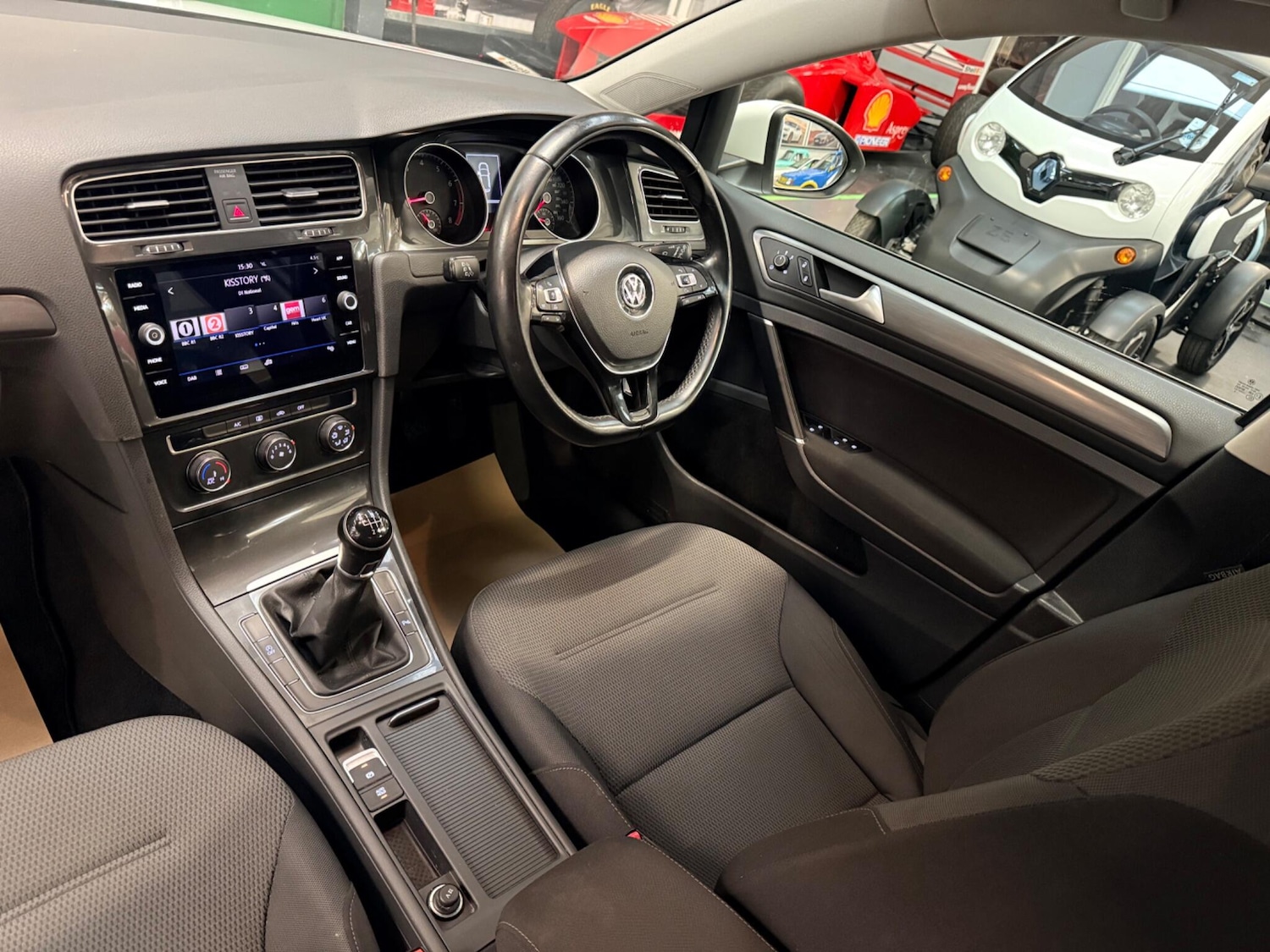 Used Volkswagen Golf 2018 for sale - 77468757: Photo 3