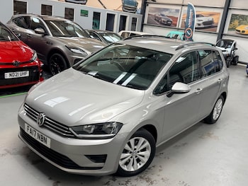 Used Volkswagen Golf SV 2017 for sale - 78922884: Photo