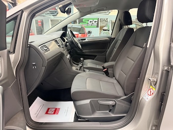Used Volkswagen Golf SV 2017 for sale - 78922884: Photo