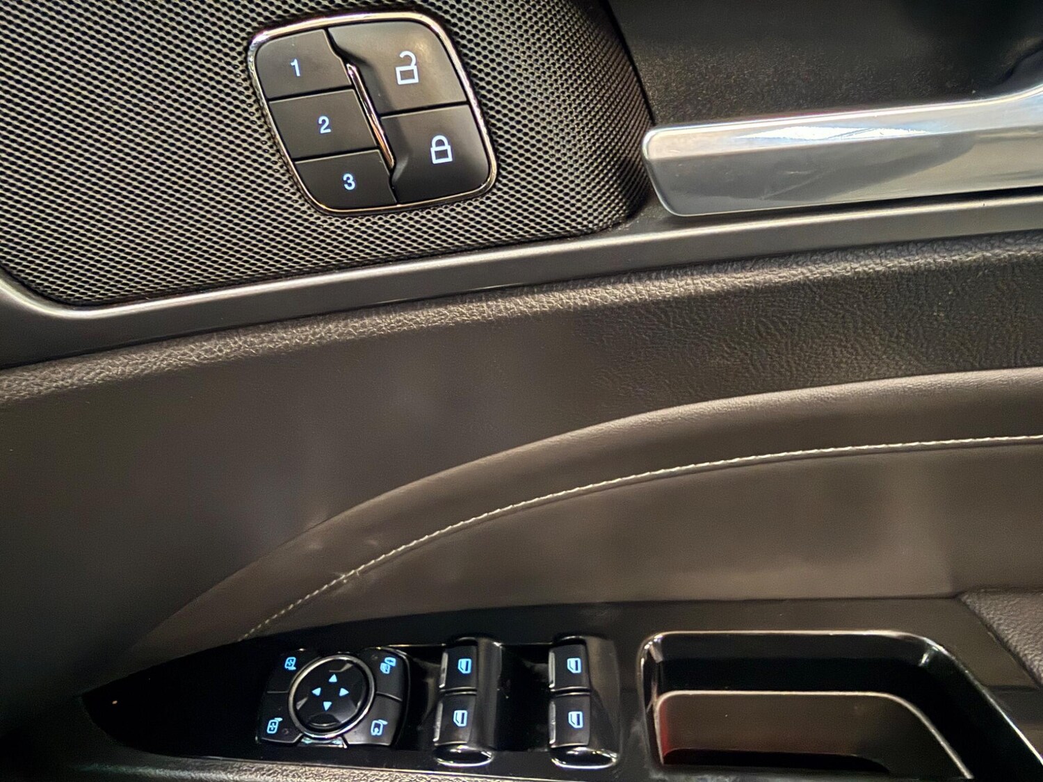 Used Ford Mondeo 2016 for sale - 77550584: Photo 24