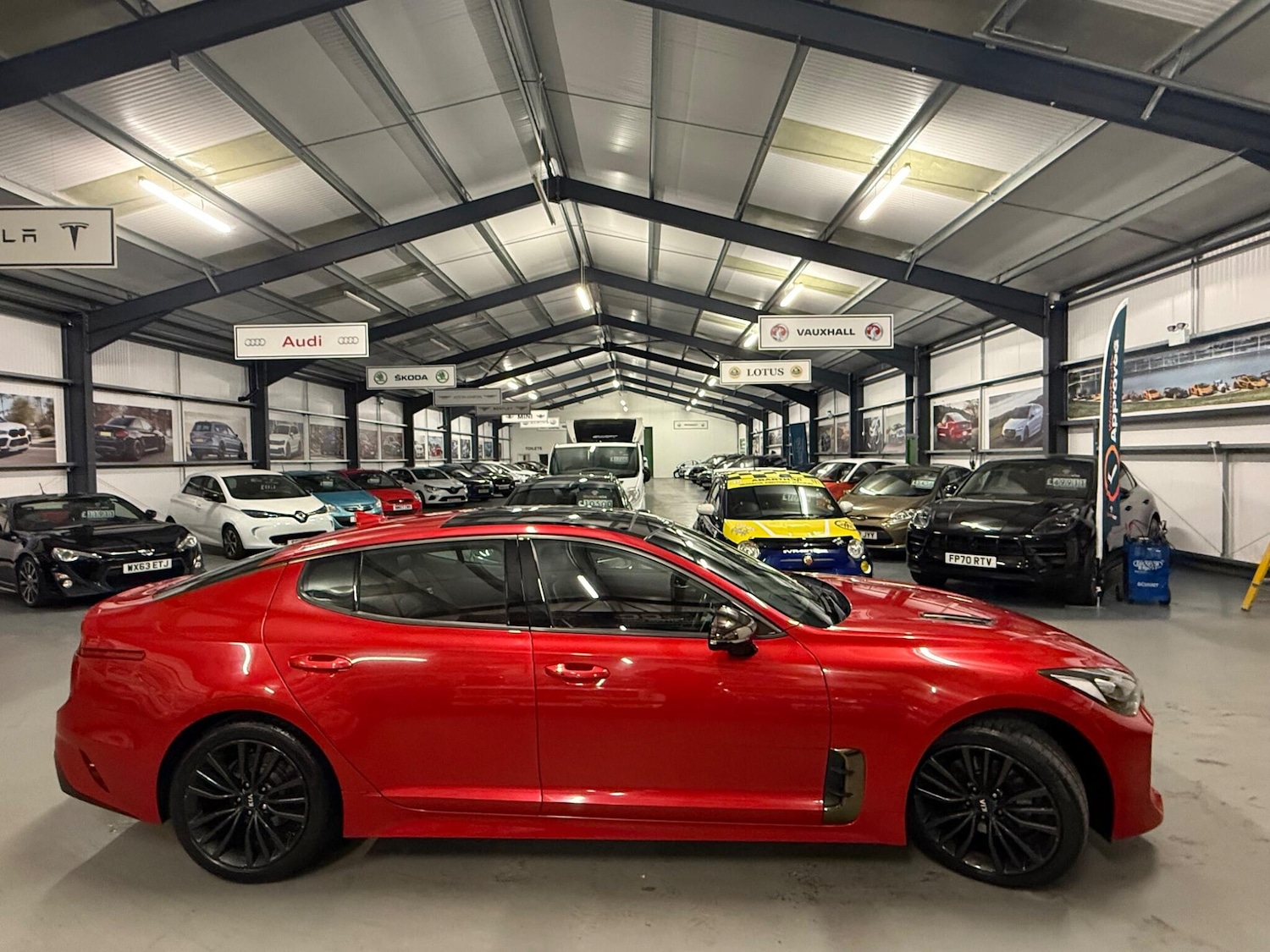 Used Kia Stinger 2019 for sale - 77016914: Photo 9