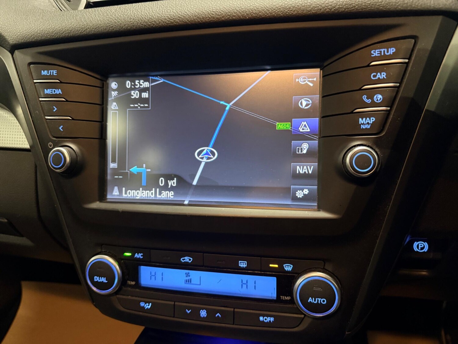 Used Toyota Avensis 2015 for sale - 77478746: Photo 20