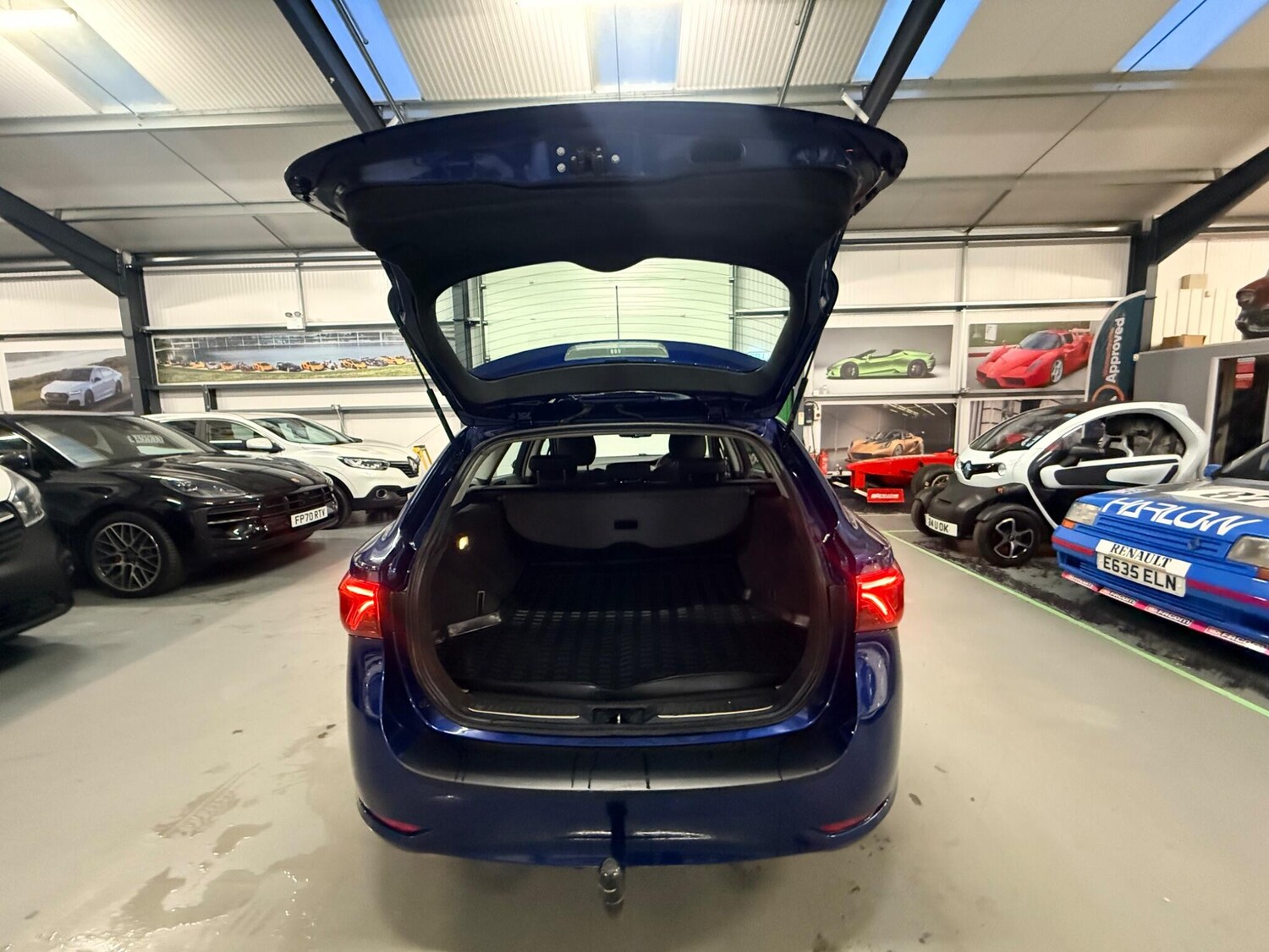 Used Toyota Avensis 2015 for sale - 77478746: Photo 32