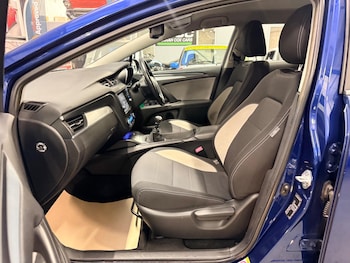 Used Toyota Avensis 2015 for sale - 77478746: Photo